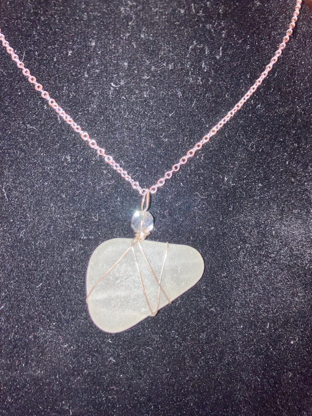 #141 handmade seaglass pendant necklace